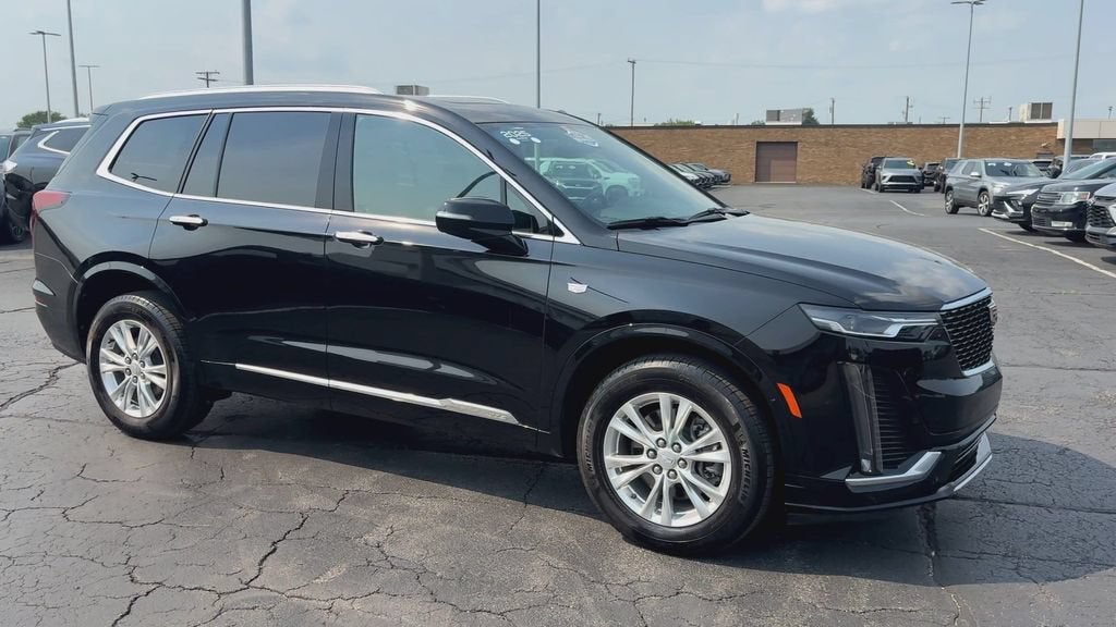 2025 Cadillac XT6 Luxury