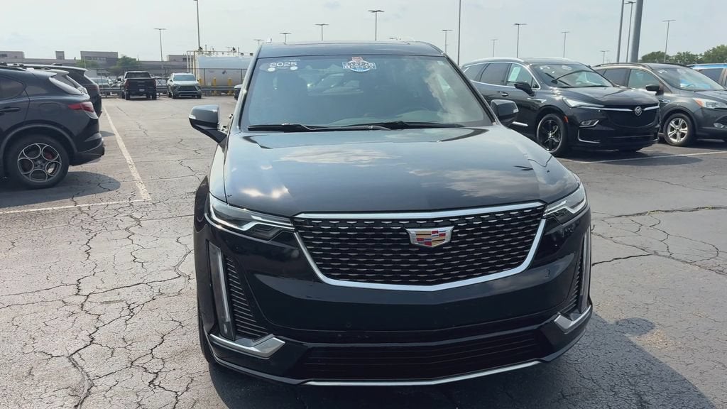 2025 Cadillac XT6 Luxury