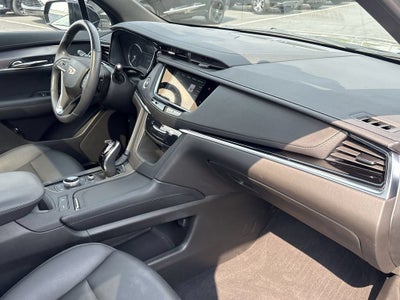 2025 Cadillac XT6 Luxury