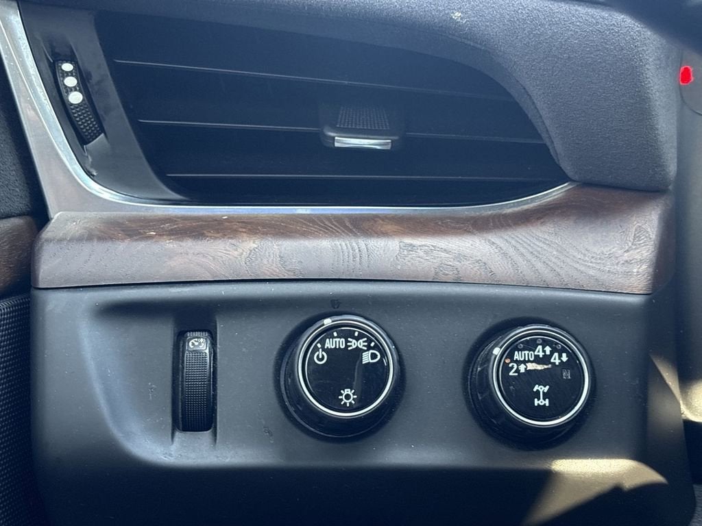 2017 Cadillac Escalade Luxury