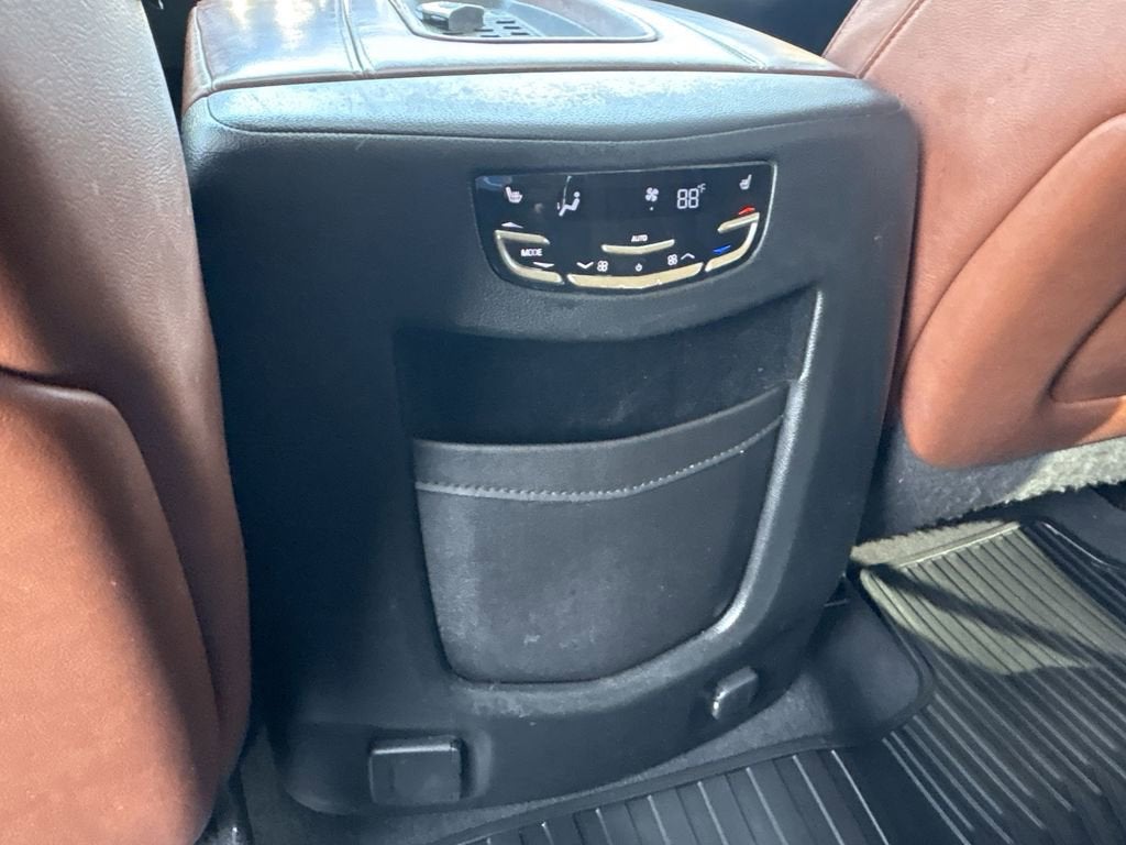 2017 Cadillac Escalade Luxury