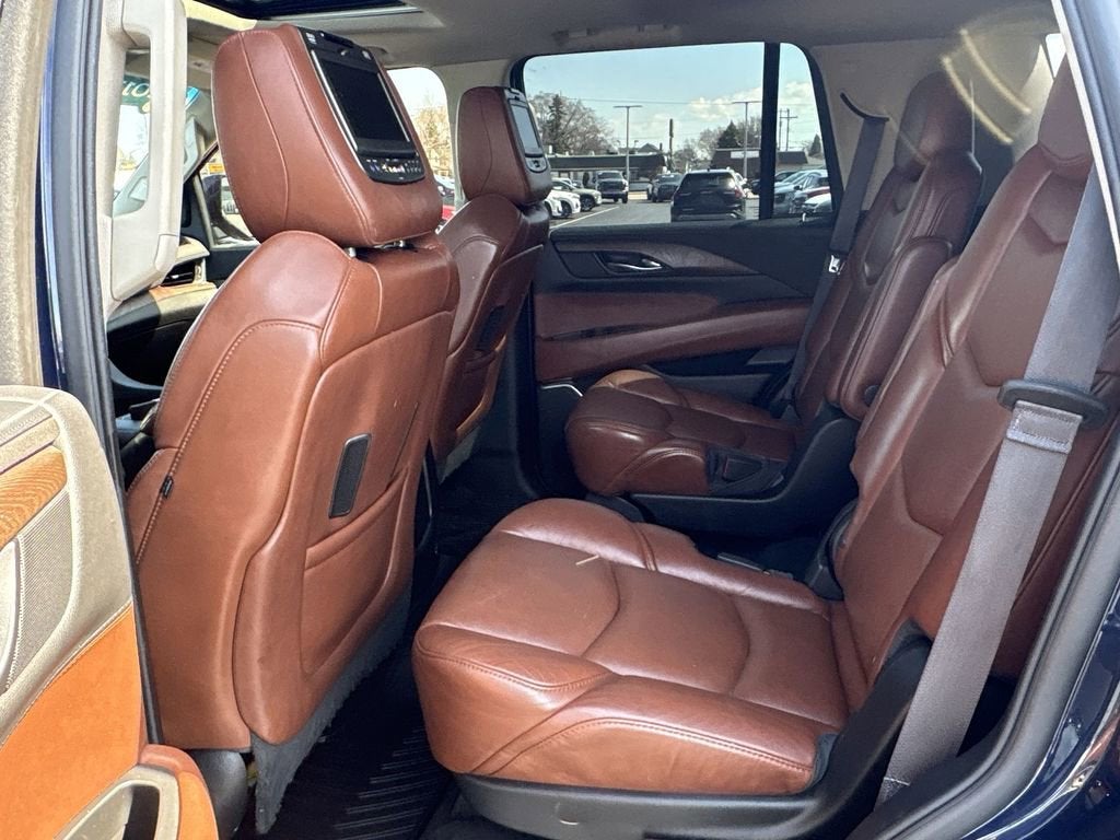 2017 Cadillac Escalade Luxury