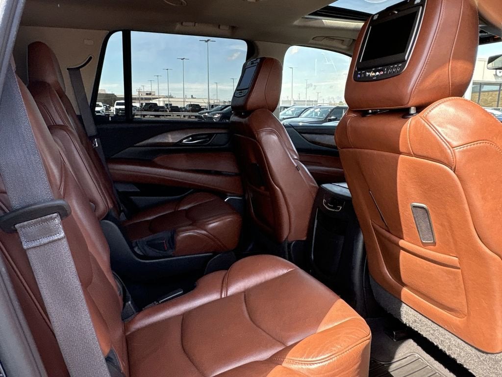 2017 Cadillac Escalade Luxury