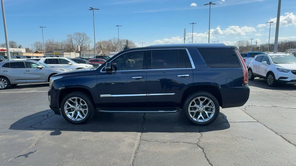 2017 Cadillac Escalade Luxury