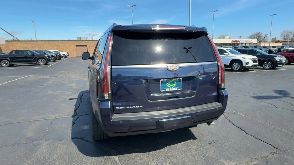 2017 Cadillac Escalade Luxury