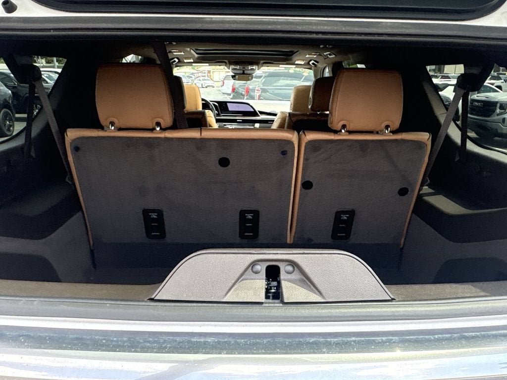 2022 Cadillac Escalade ESV Premium Luxury