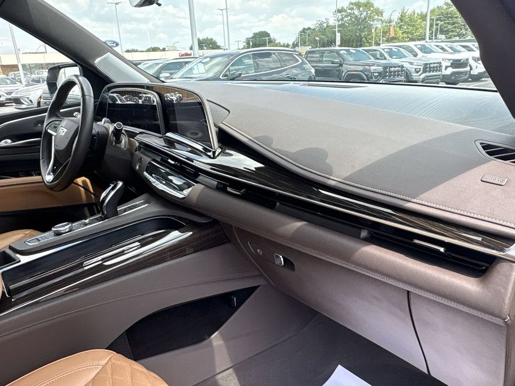2022 Cadillac Escalade ESV Premium Luxury