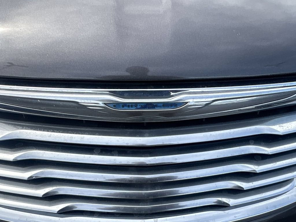 2016 Chrysler Town & Country Limited - Photo 30