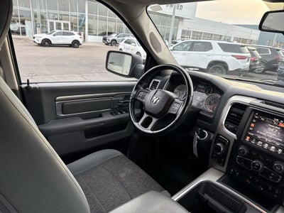 2017 RAM 1500 Big Horn Crew Cab 4x4 5'7" Box