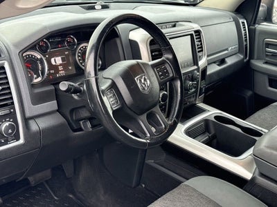 2017 RAM 1500 Big Horn Crew Cab 4x4 5'7" Box