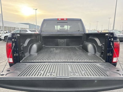 2017 RAM 1500 Big Horn Crew Cab 4x4 5'7" Box