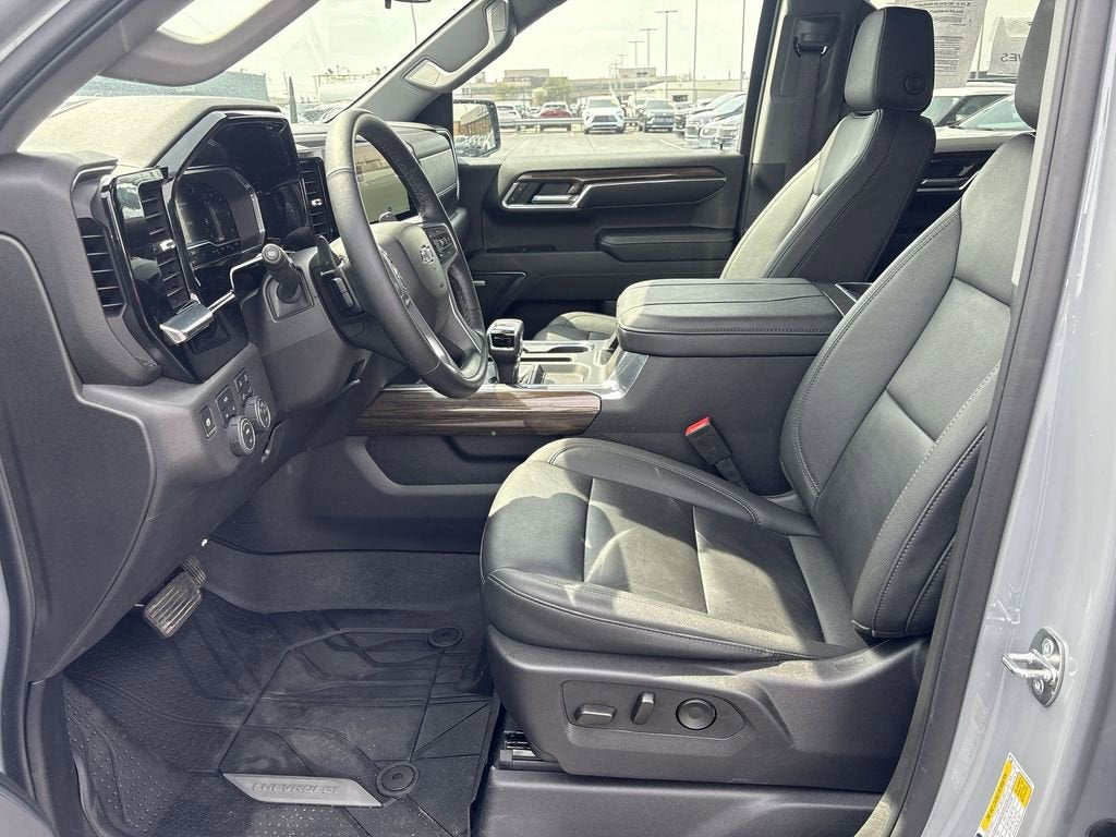 2024 Chevrolet Silverado 1500 RST