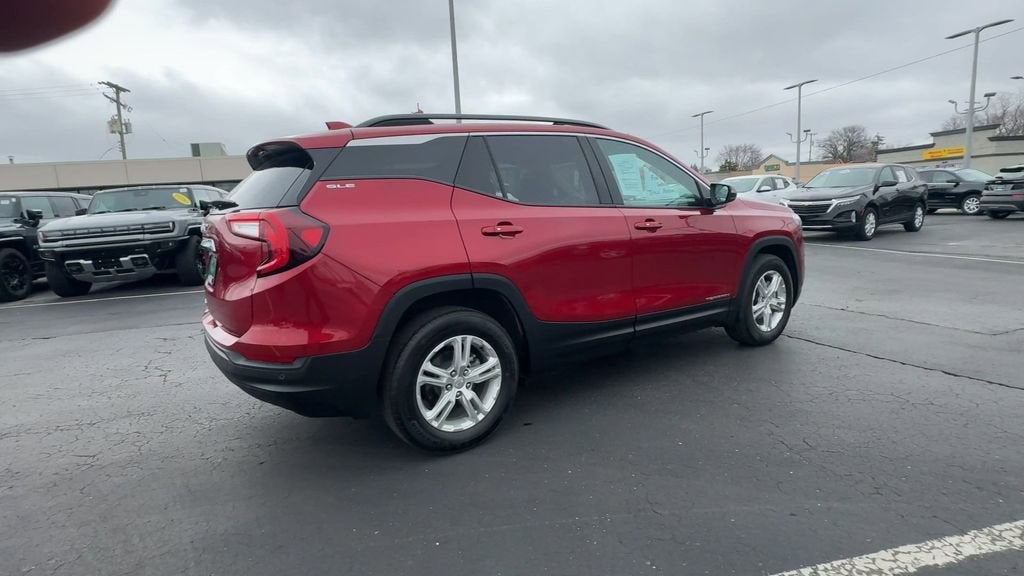 2023 GMC Terrain SLE