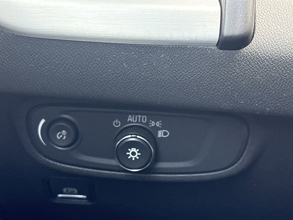 2023 GMC Terrain SLE - Photo 17