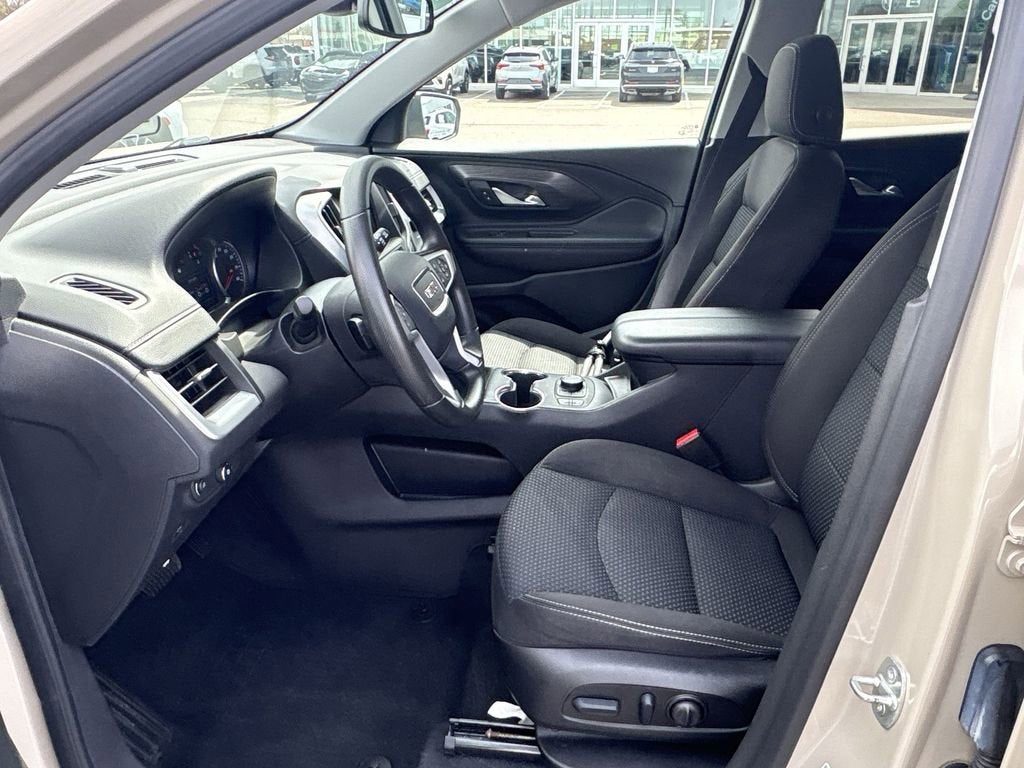 2023 GMC Terrain SLE - Photo 18