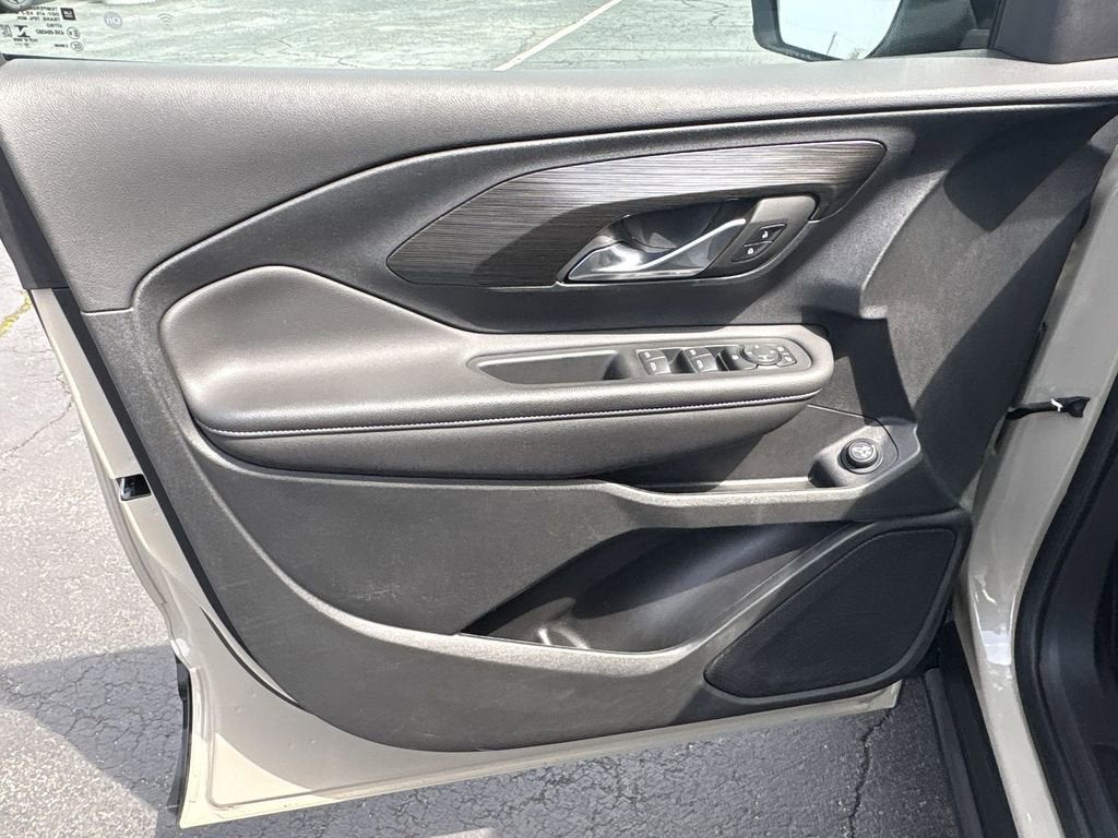 2023 GMC Terrain SLE - Photo 21