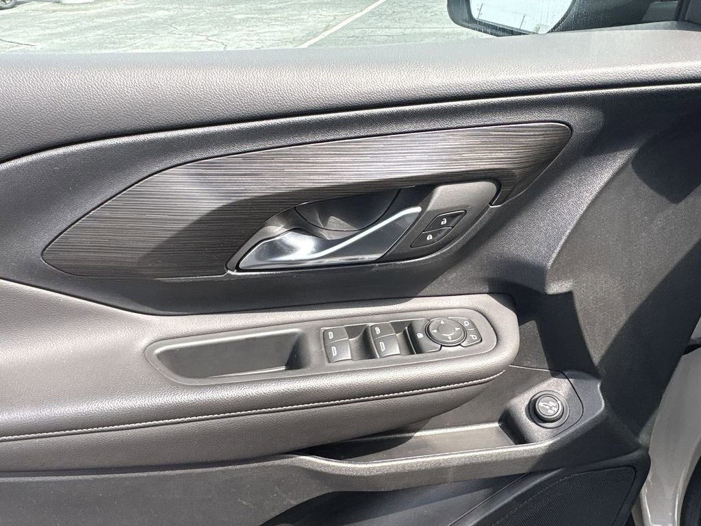 2023 GMC Terrain SLE - Photo 22
