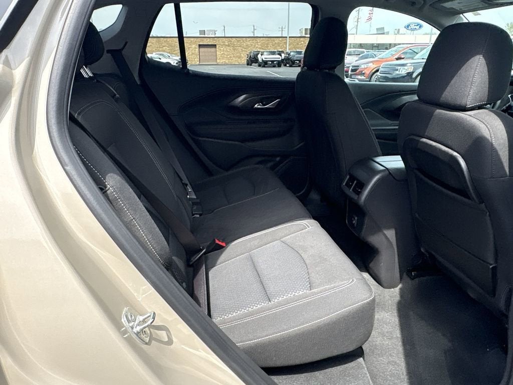 2023 GMC Terrain SLE - Photo 25