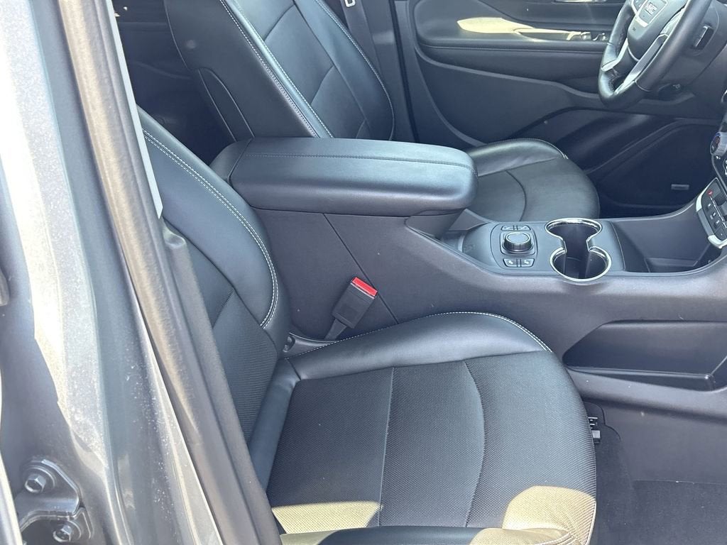 2023 GMC Terrain SLT - Photo 28