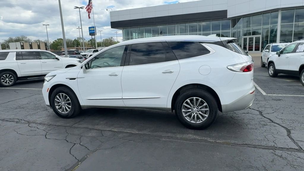 2024 Buick Enclave Essence