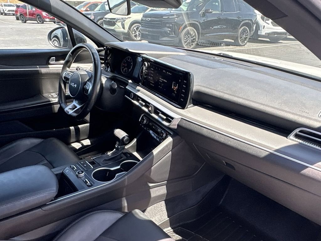 2022 Kia K5 GT-Line