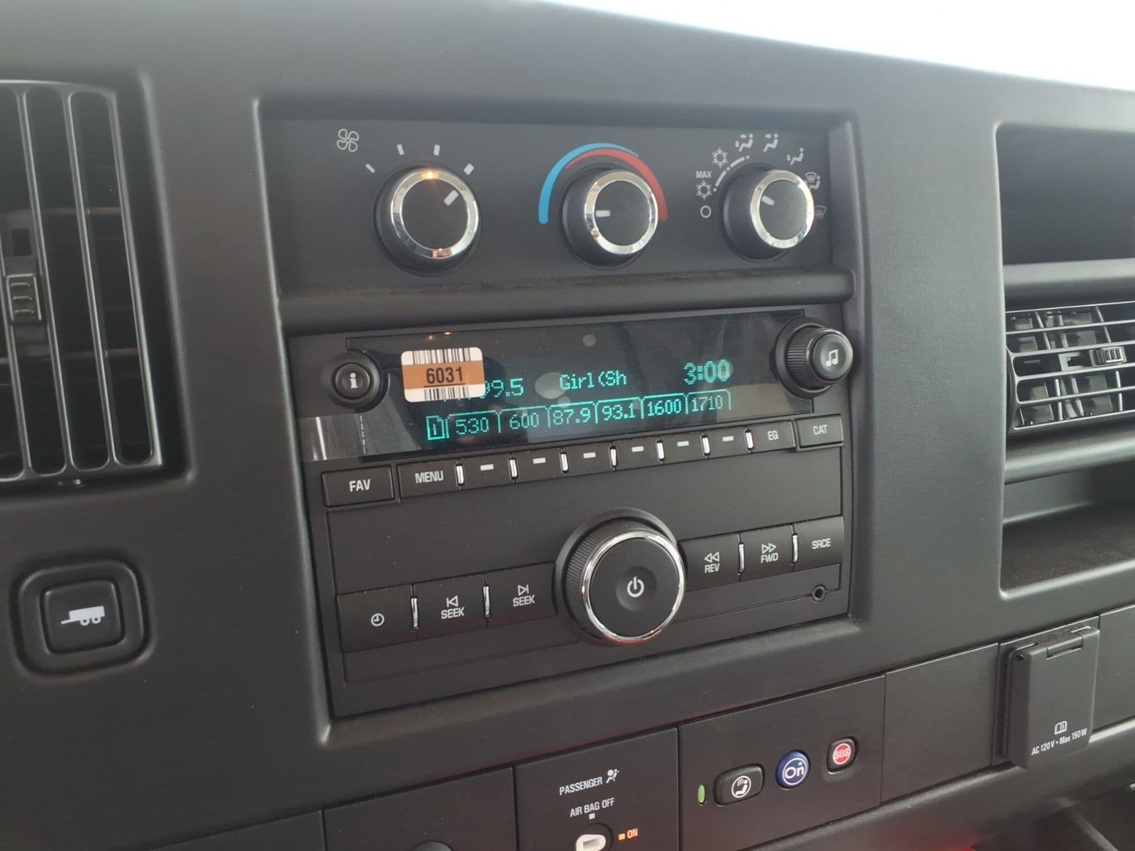 2026 GMC Savana Cutaway 3500 1WT