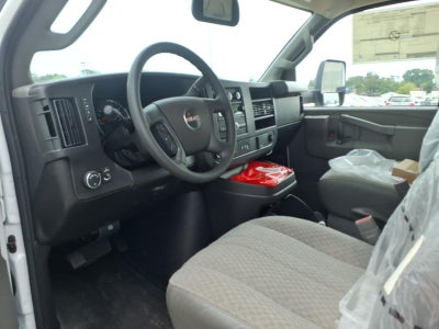 2026 GMC Savana Cutaway 3500 1WT