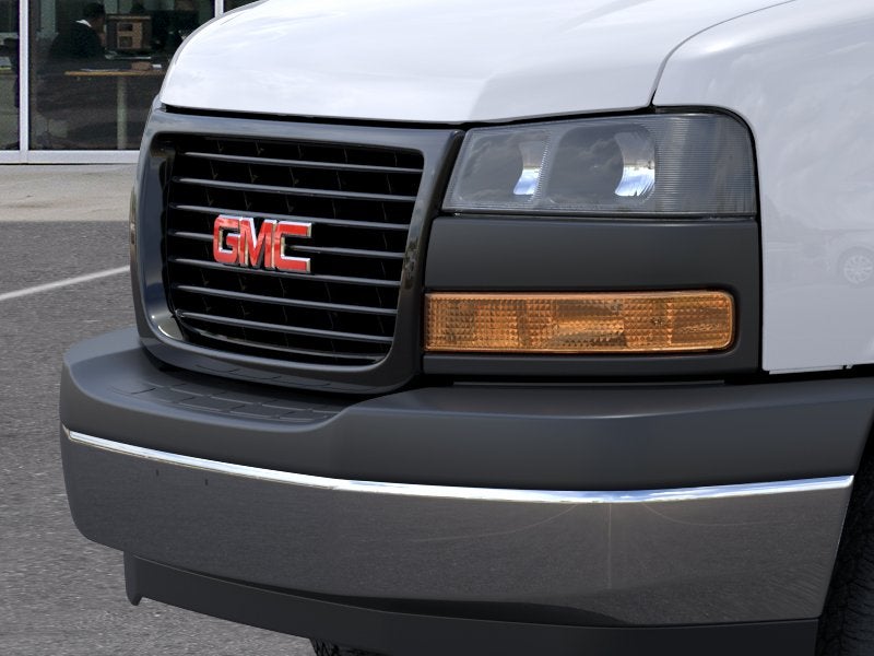 2026 GMC Savana Cutaway 3500 1WT