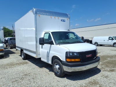 2026 GMC Savana Cutaway 3500 1WT