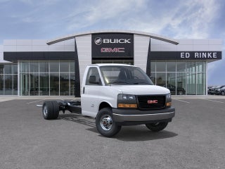 2026 GMC Savana Cutaway 3500 1WT