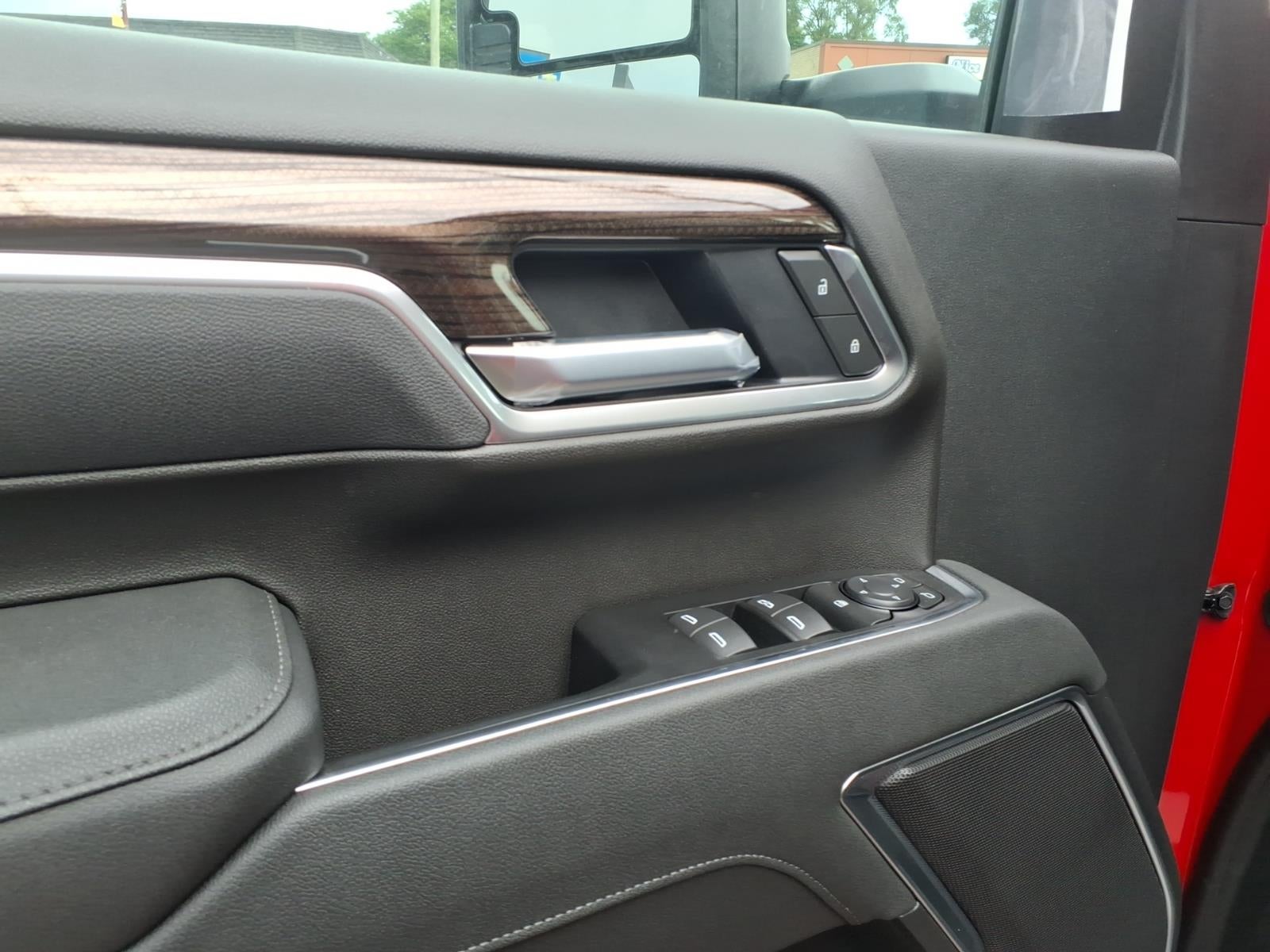 2026 GMC Savana Cutaway 3500 1WT