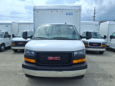 2026 GMC Savana Cutaway 3500 1WT