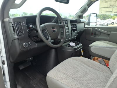 2026 GMC Savana Cutaway 3500 1WT
