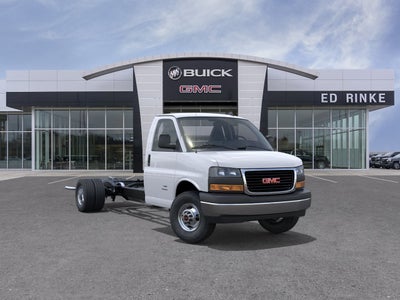 2026 GMC Savana Cutaway 3500 1WT
