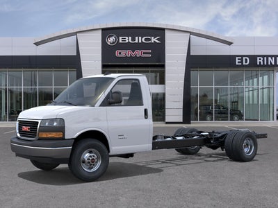 2026 GMC Savana Cutaway 3500 1WT