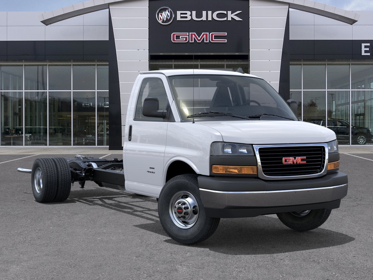 2026 GMC Savana Cutaway 3500 1WT