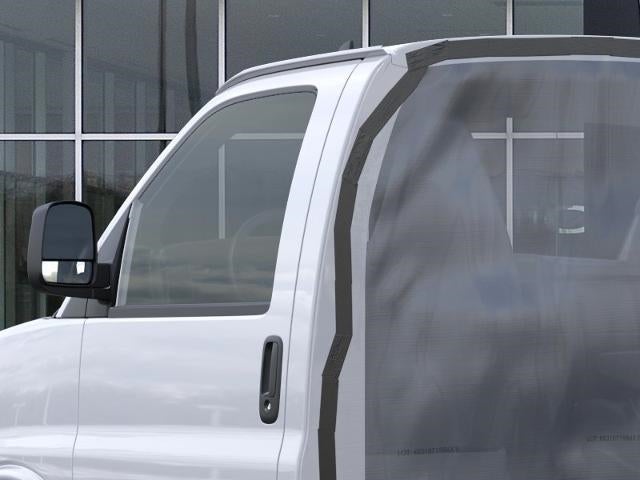 2026 GMC Savana Cutaway 3500 1WT