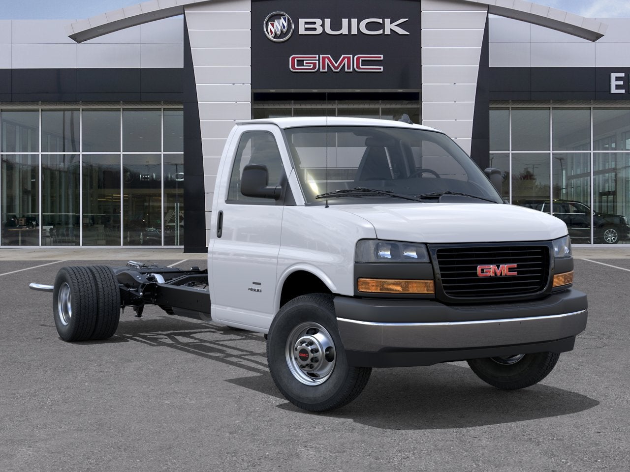 2026 GMC Savana Cutaway 3500 1WT