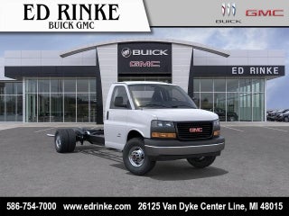 2026 GMC Savana Cutaway 3500 1WT
