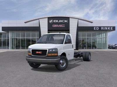 2026 GMC Savana Cutaway 3500 1WT