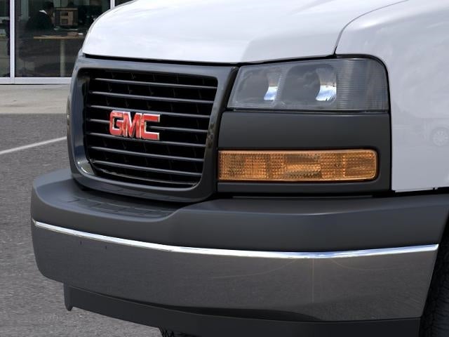 2026 GMC Savana Cutaway 3500 1WT