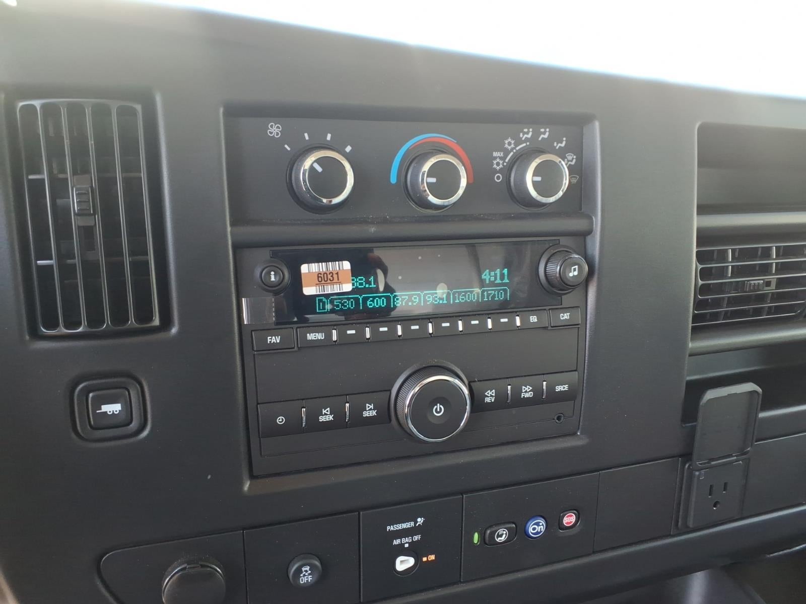 2026 GMC Savana Cutaway 3500 1WT