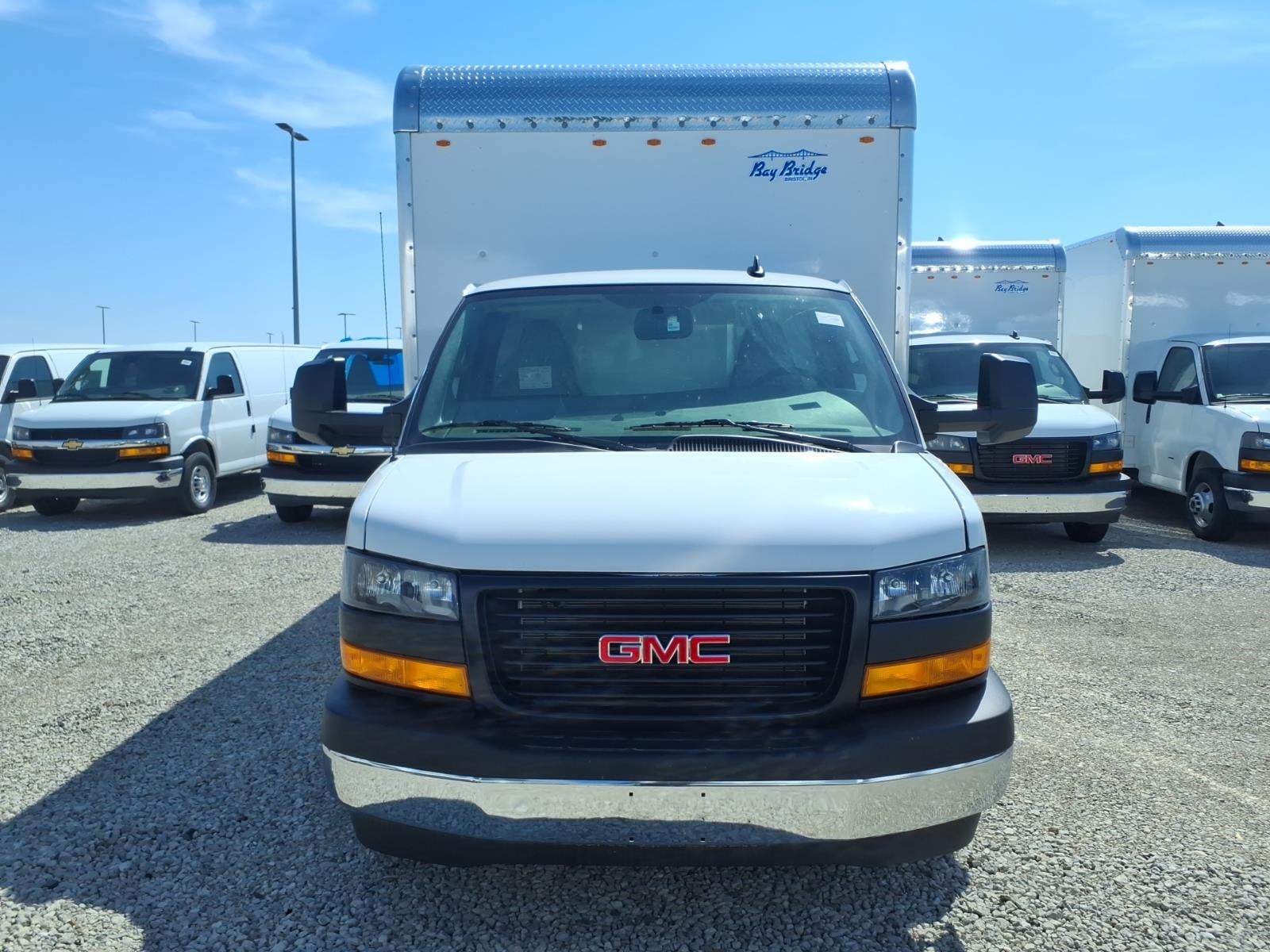2026 GMC Savana Cutaway 3500 1WT