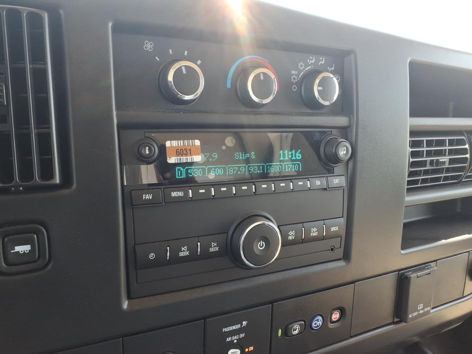 2026 GMC Savana Cutaway 3500 1WT