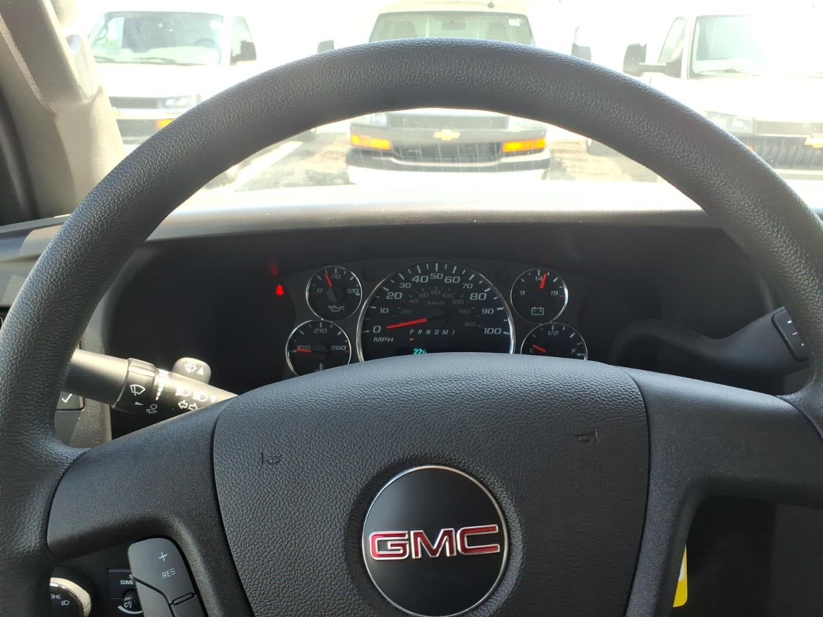2026 GMC Savana Cutaway 3500 1WT