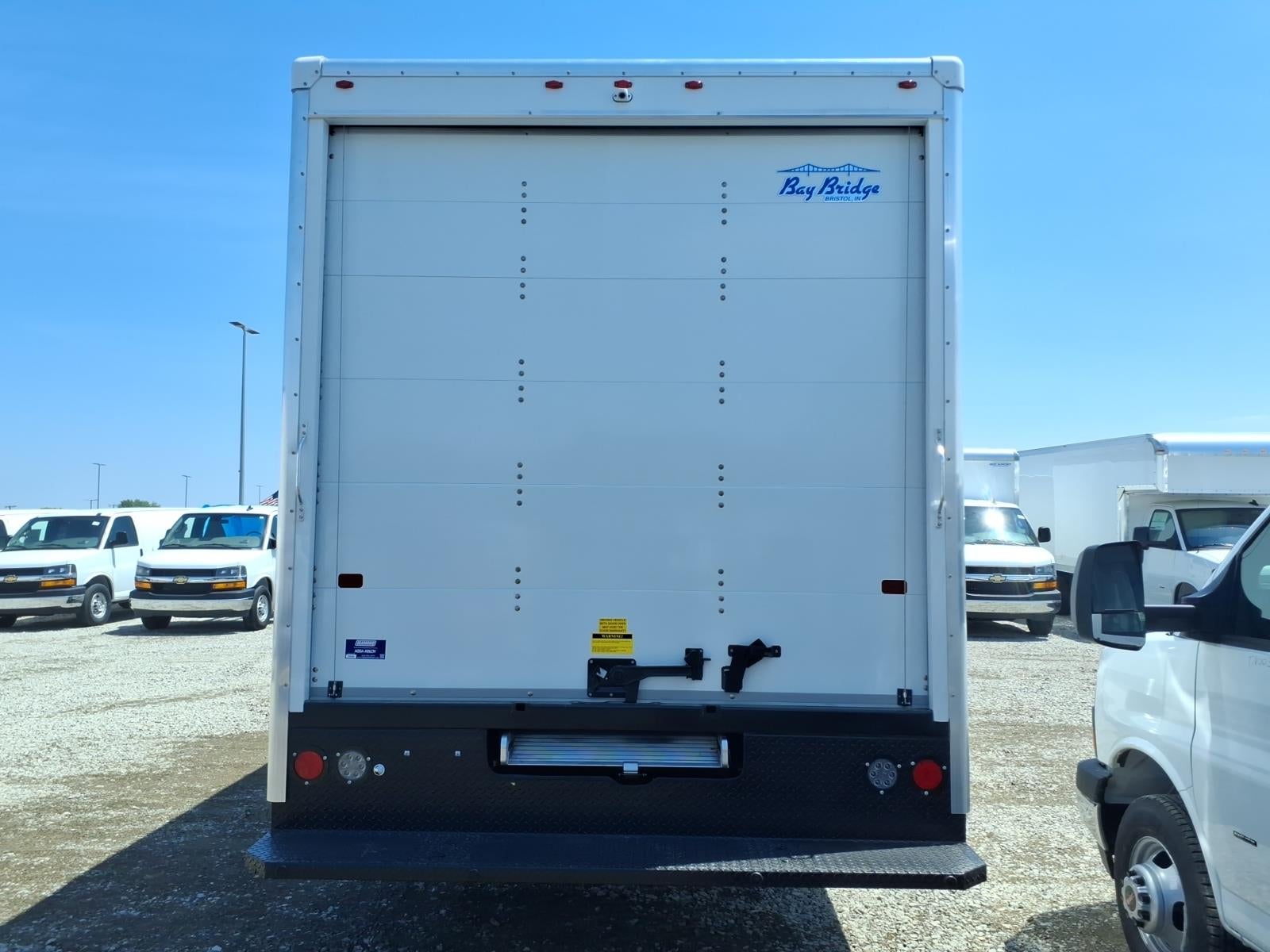 2026 GMC Savana Cutaway 3500 1WT