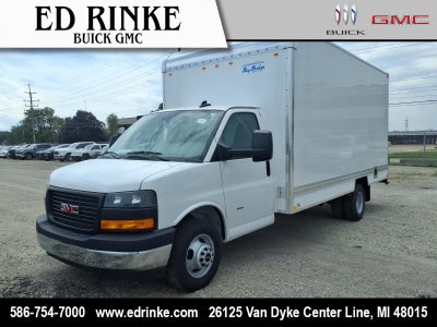 2026 GMC Savana Cutaway 3500 1WT