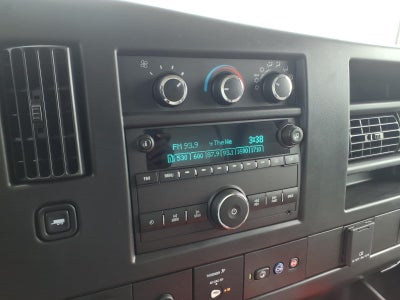 2026 GMC Savana Cutaway 3500 1WT