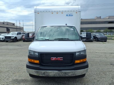 2026 GMC Savana Cutaway 3500 1WT