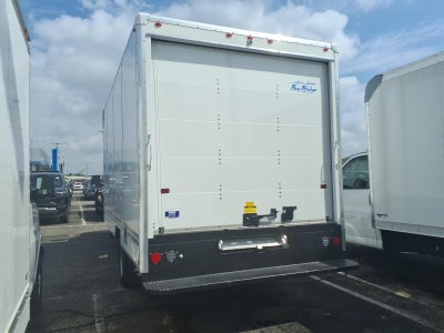 2026 GMC Savana Cutaway 3500 1WT